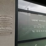 Imprimerie Ixthus - Millau - Signalétique et plaque plexi - Totem - Aveyron